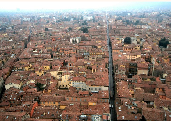 Imagen de las casas de Bolonia.