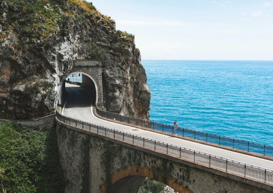 Imagen del puente furor de la Costa Amalfitana
